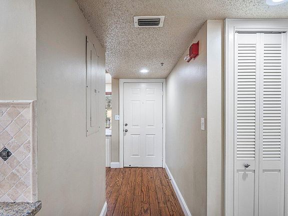 4th image of 275 Palm C206 Ave