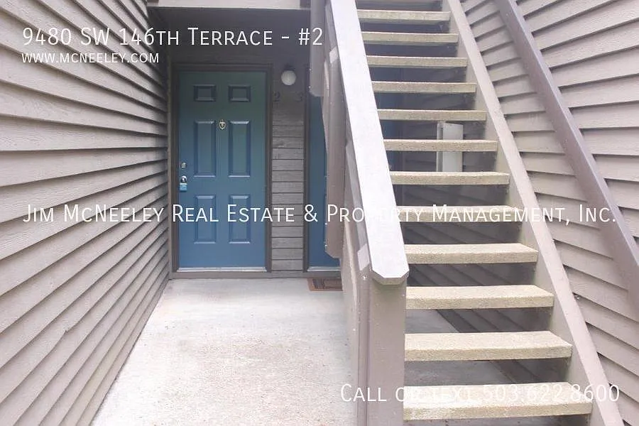Building Photo - 9480 SW 146th Ter #2