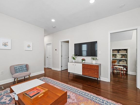 5th image of 459 Meridian St #A