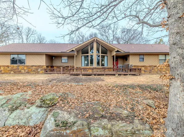 1544 N Lakeview Ave, Mannford, OK 74044