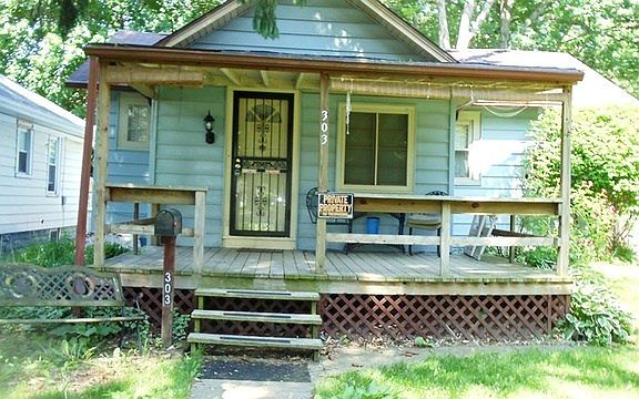 2nd image of 303 White Ave