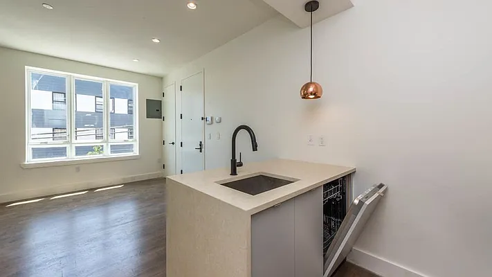 Rented by Nooklyn NYC LLC | media 10