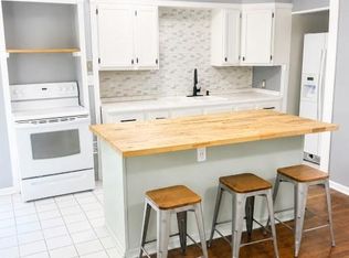9721 Baltimore Ave, Kansas City, MO 64114