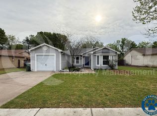 5503 Creek Valley Dr, Arlington, TX 76018