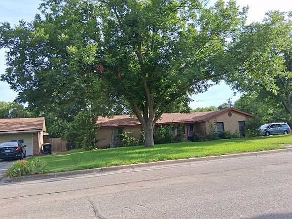 3rd image of 1913 Linwood Rd