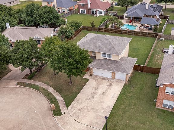 2nd image of 218 Jacob Ct
