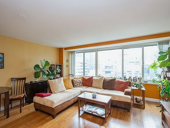 2nd image of 211 E Ohio St APT 2322