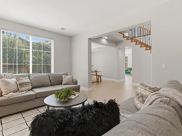 456 N Sierra Madre St — Photo 20