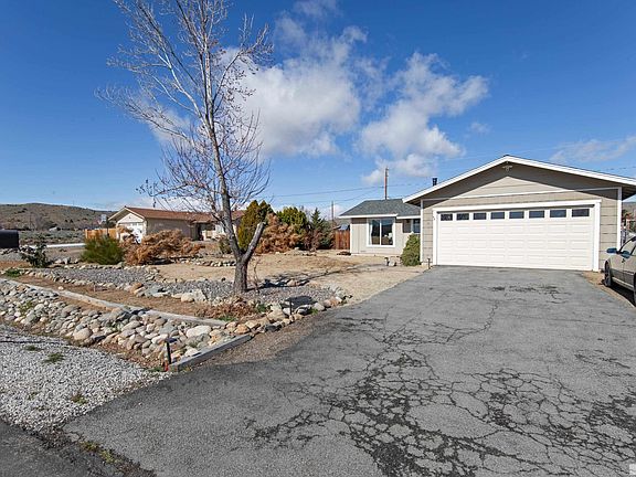 4th image of 27 S Tropicana Cir