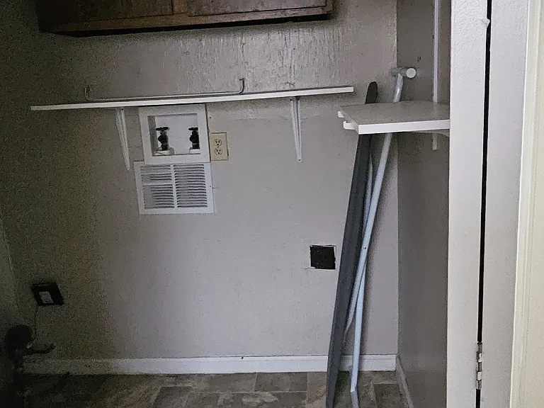 12 Bryant Ln #3 — Photo 4