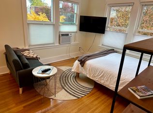 411 11th Ave E APT 303, Seattle, WA 98102