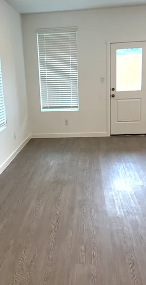 2114 Monument Hl — Photo 11