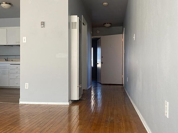 5th image of 847 Turquoise St #3