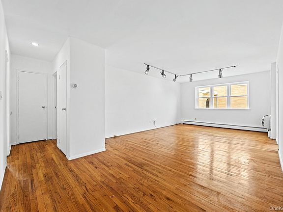 4th image of 212 Westend Avenue #7-D