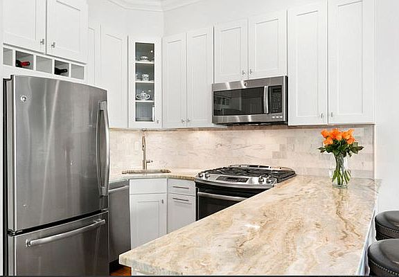 5th image of 49 W 94th St APT 3