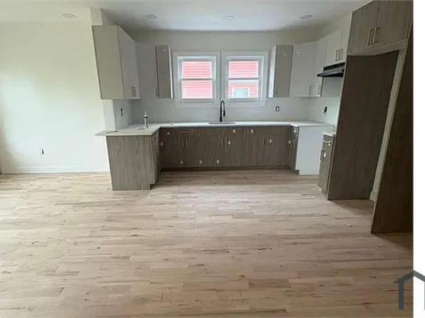 207 Hansbury Ave, Newark, NJ