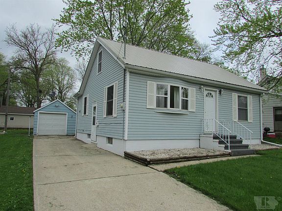 2nd image of 705 2nd Ave S