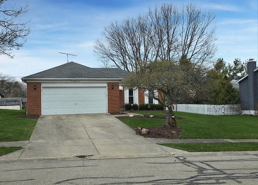 1st image of 1057 Rosewood Dr