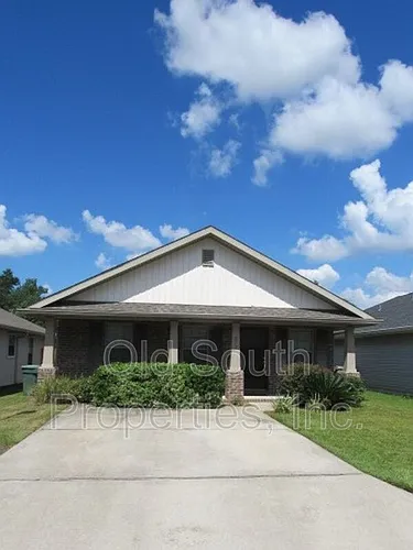 279 Cottage View Dr Photo 1
