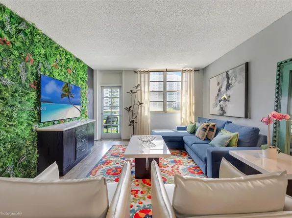 (undisclosed Address), North Miami Beach, FL 33160
