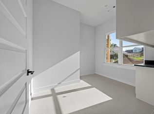 902 Red Oak Loop, Springdale, AR 72762