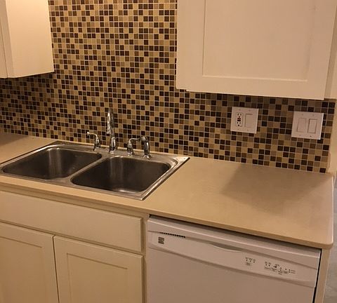 5th image of 5003 Cottonwood Cir APT C