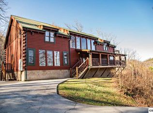 2548 Happy Hollow Rd, Sevierville, TN 37862