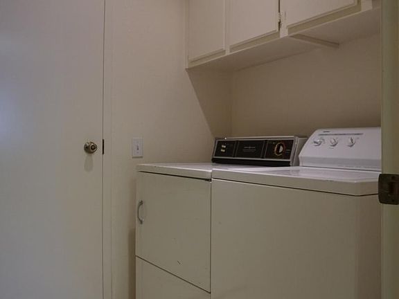 3rd image of 7225 Calabria Ct Unit 87