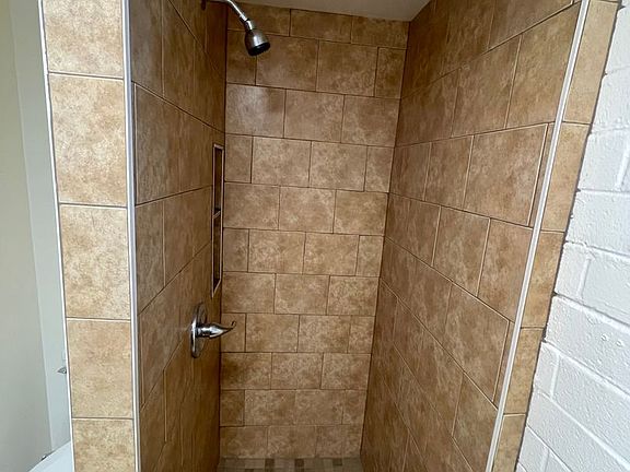 5th image of 133-135 N Choctaw Ave #135-02