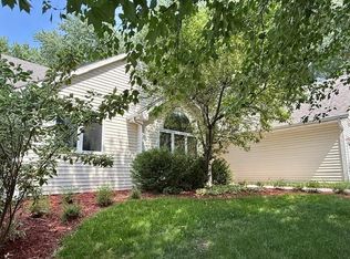 13273 Weatherfield Way, Roscoe, IL 61073