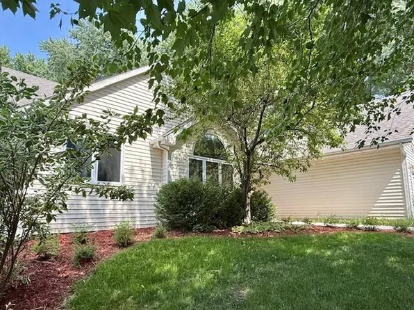 13273 Weatherfield Way, Roscoe, IL 61073