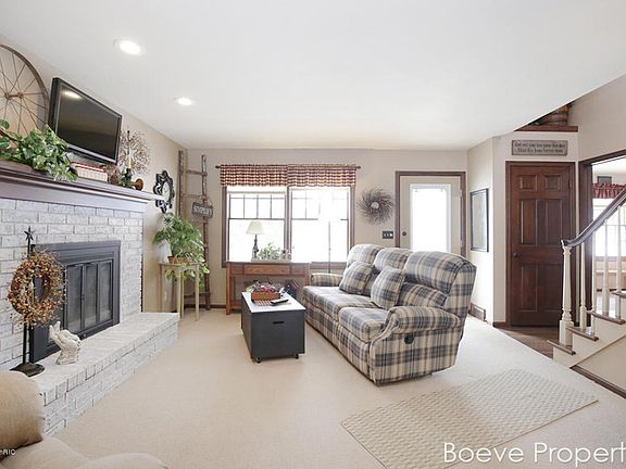 3rd image of 12186 8th Ave NW