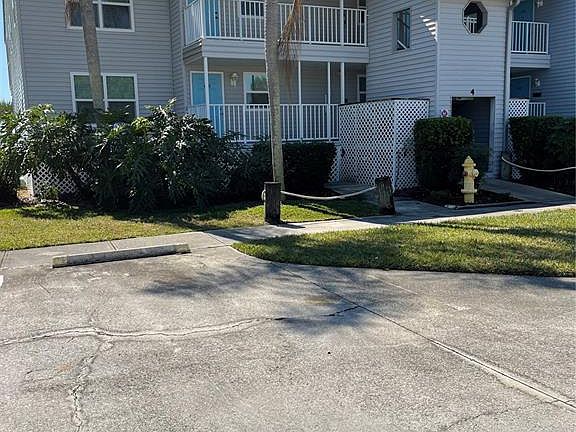 4th image of 4410 Warren Ave APT 407