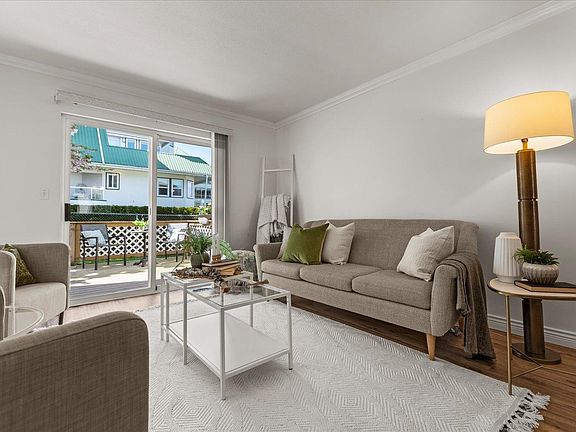 4th image of 45435 Knight Rd #3