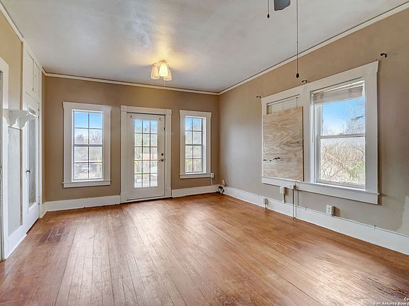5th image of 2226 W WILDWOOD DR