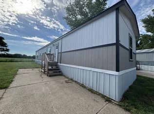 1010 Reservation Rd #B-29, Hays, KS 67601