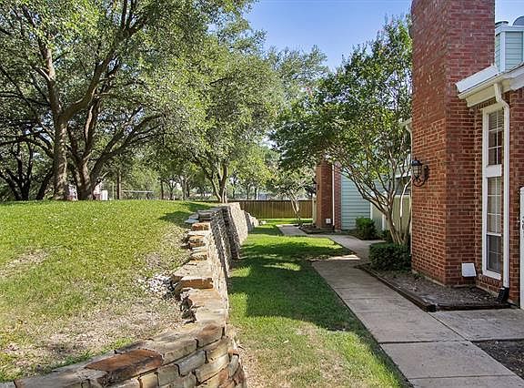 2nd image of 6220 Bentwood Trl APT 303