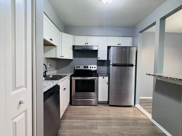 7640 Woodview St APT 1, Westland, MI 48185