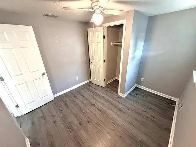 2 bed, 1.0 bath, 2632 sqft, $1,650 — Photo 3