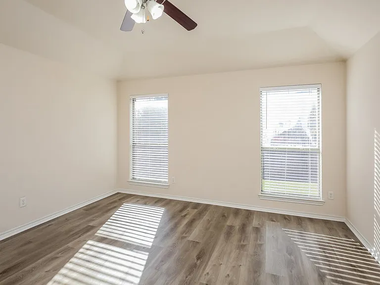 4913 Caraway Dr — Photo 10