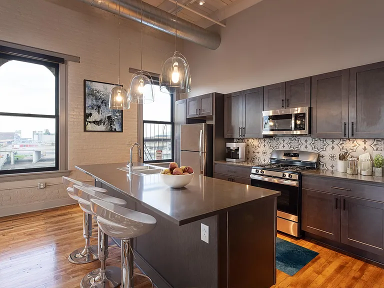 270 Michigan Ave #601 — Photo 4