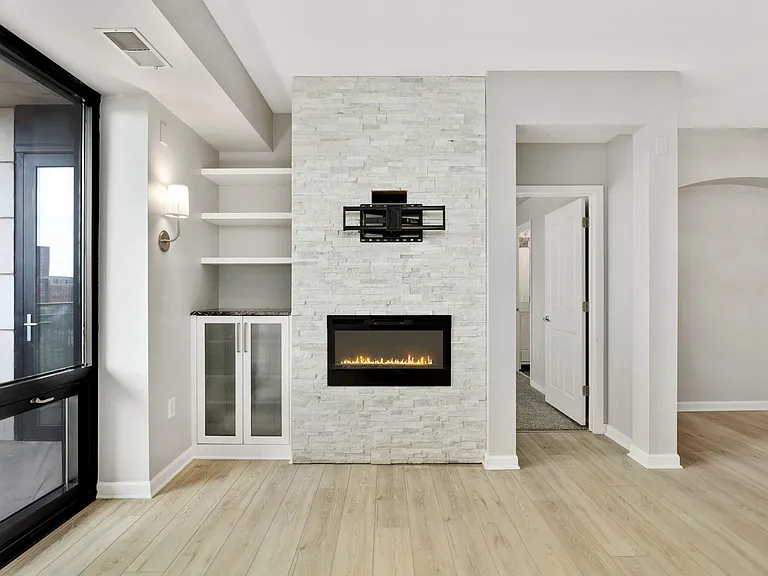 500 E Grant St — Photo 18