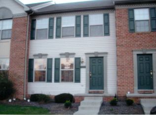 420 Cobblestone Ln, Lancaster, PA 17601