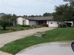 660 Cathyann Dr, Youngstown, OH