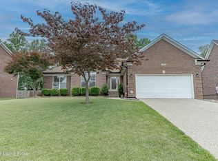 4519 Cherry Forest Cir, Louisville, KY 40245