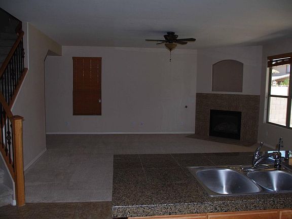 5th image of 2755 E Elmwood Pl