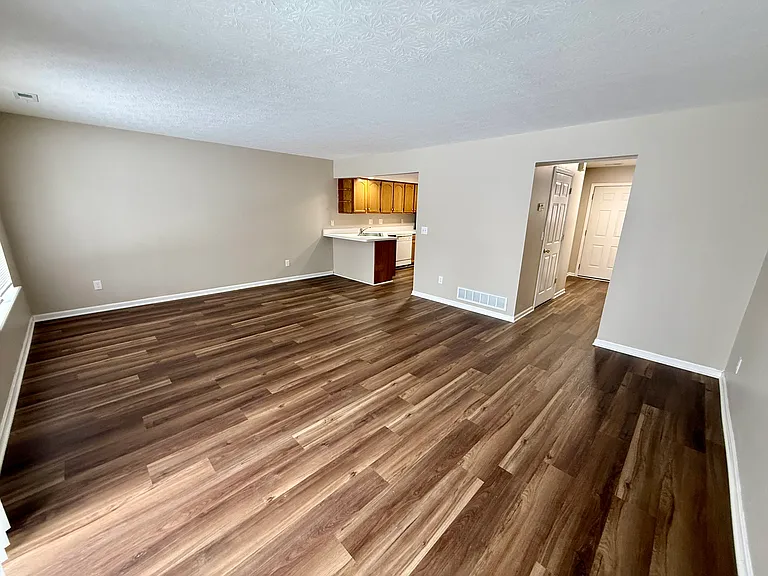 5405 Camelot Dr #A — Photo 2