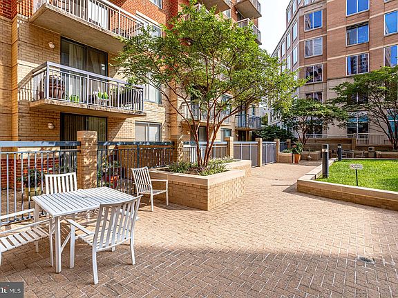 3rd image of 3830 9th St N APT 405W