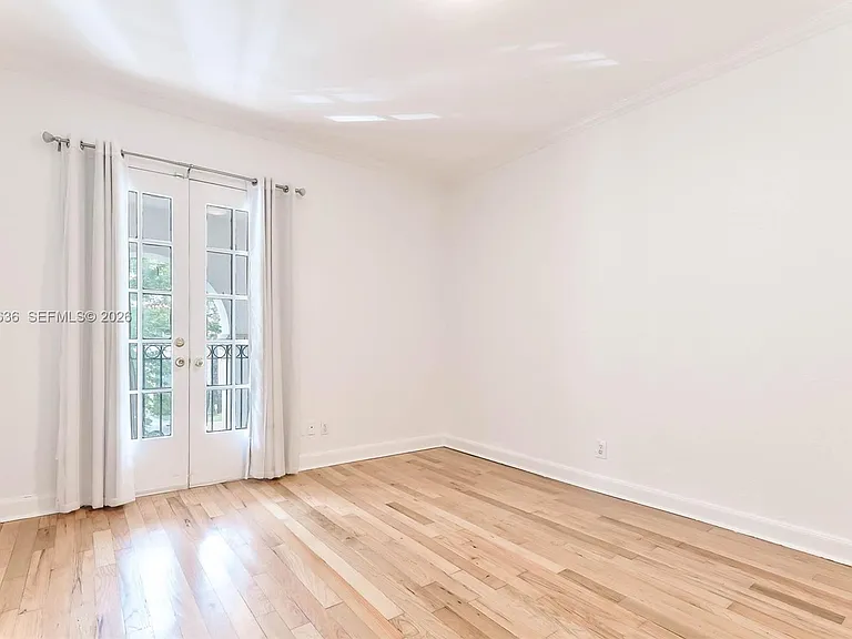 21 Madeira Ave #18 — Photo 7