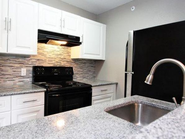 1221 Chisholm Valley Dr #233